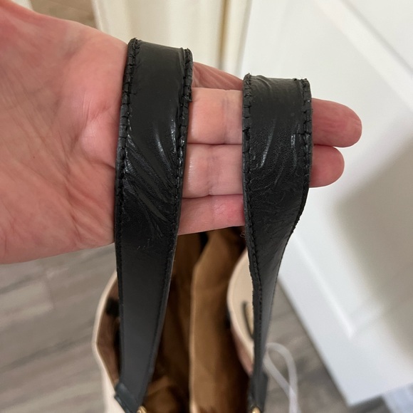 Spartina expanding tote, cream leather, gold hardware. - Picture 4 of 5